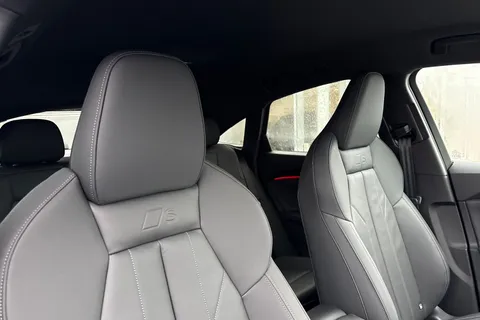  Audi Q5 2.0 TDI S line Sportback S Tronic quattro Euro 6 (s/s) 5dr Thumbnail #24