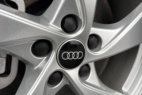  Audi Q5 2.0 TDI S line Sportback S Tronic quattro Euro 6 (s/s) 5dr Thumbnail #26