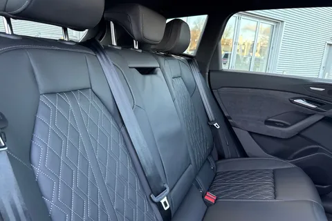  Audi Q6 E-Tron 100kWh Performance Edition 1 Auto 5dr Thumbnail #19