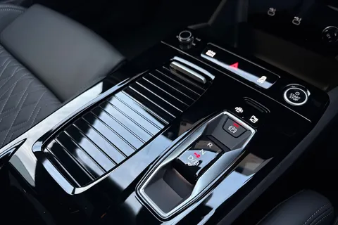  Audi Q6 E-Tron 100kWh Performance Edition 1 Auto 5dr Thumbnail #23