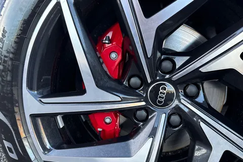  Audi Q6 E-Tron 100kWh Performance Edition 1 Auto 5dr Thumbnail #26