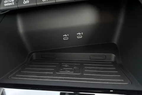  Audi S3 2.0 TFSI Black Edition Sportback S Tronic quattro Euro 6 (s/s) 5dr Thumbnail #61