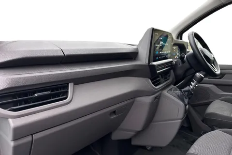 MF25JHL Volkswagen Transporter 2.0 TDI 150 Commerce Plus Van Thumbnail #10