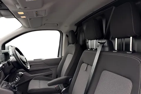 MF75FDM Volkswagen Transporter 2.0 TDI 110 Commerce Pro Van Thumbnail #11