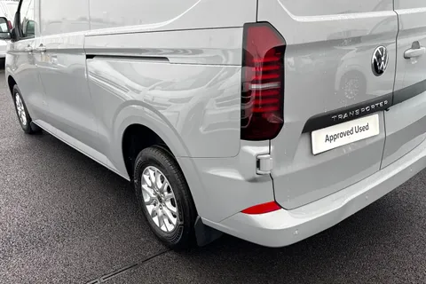 MF75FDM Volkswagen Transporter 2.0 TDI 110 Commerce Pro Van Thumbnail #16