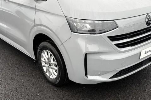 MF75FDM Volkswagen Transporter 2.0 TDI 110 Commerce Pro Van Thumbnail #17