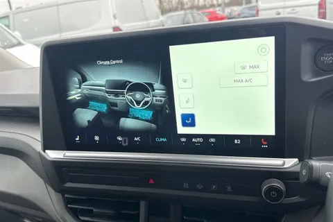 MF75FDM Volkswagen Transporter 2.0 TDI 110 Commerce Pro Van Thumbnail #19