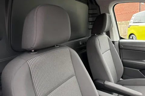 HG74JFX Volkswagen Caddy 2.0 TDI 102PS Commerce Pro Van [Tech Pack] Thumbnail #21