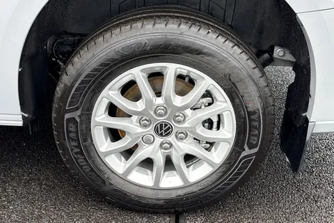 MF75FDM Volkswagen Transporter 2.0 TDI 110 Commerce Pro Van Thumbnail #22