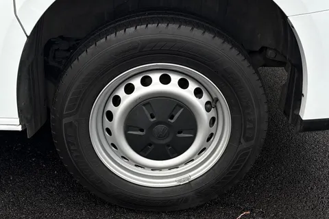 MF25JHL Volkswagen Transporter 2.0 TDI 150 Commerce Plus Van Thumbnail #23