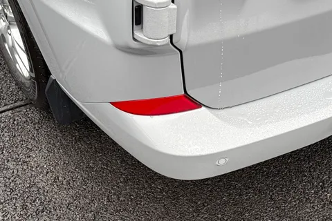 MF75FDM Volkswagen Transporter 2.0 TDI 110 Commerce Pro Van Thumbnail #28