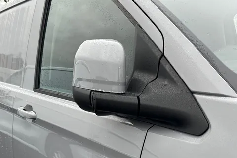 MF75FDM Volkswagen Transporter 2.0 TDI 110 Commerce Pro Van Thumbnail #31