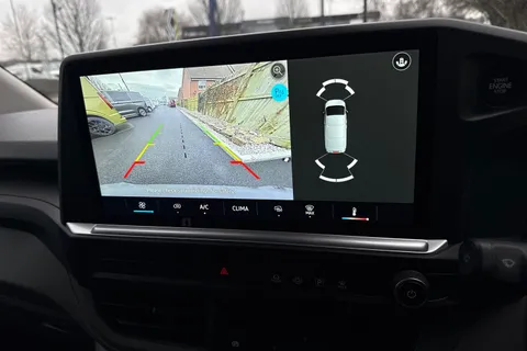 MF25JHL Volkswagen Transporter 2.0 TDI 150 Commerce Plus Van Thumbnail #40