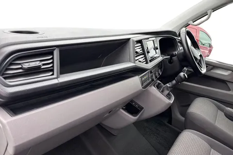 MA24FVL Volkswagen Transporter 2.0TDI 150ps T28 Highline BMT SWB * Alloy Wheels - Heated Screen * Thumbnail #9