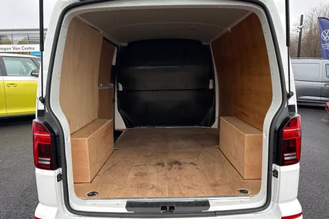 MA24FVL Volkswagen Transporter 2.0TDI 150ps T28 Highline BMT SWB * Alloy Wheels - Heated Screen * Thumbnail #10