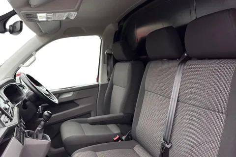 MA24FVL Volkswagen Transporter 2.0TDI 150ps T28 Highline BMT SWB * Alloy Wheels - Heated Screen * Thumbnail #11