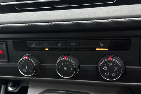 MA24FVL Volkswagen Transporter 2.0TDI 150ps T28 Highline BMT SWB * Alloy Wheels - Heated Screen * Thumbnail #19