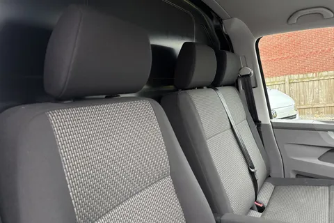 MA24FVL Volkswagen Transporter 2.0TDI 150ps T28 Highline BMT SWB * Alloy Wheels - Heated Screen * Thumbnail #21