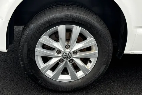 MA24FVL Volkswagen Transporter 2.0TDI 150ps T28 Highline BMT SWB * Alloy Wheels - Heated Screen * Thumbnail #23