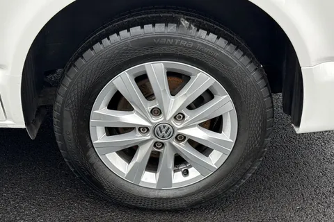 MA24FVL Volkswagen Transporter 2.0TDI 150ps T28 Highline BMT SWB * Alloy Wheels - Heated Screen * Thumbnail #24