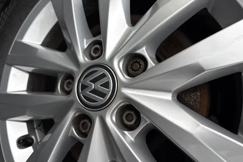 MA24FVL Volkswagen Transporter 2.0TDI 150ps T28 Highline BMT SWB * Alloy Wheels - Heated Screen * Thumbnail #28