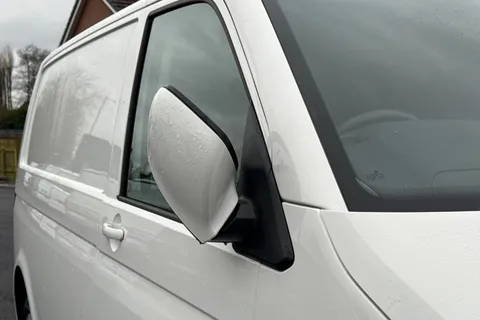 MA24FVL Volkswagen Transporter 2.0TDI 150ps T28 Highline BMT SWB * Alloy Wheels - Heated Screen * Thumbnail #31