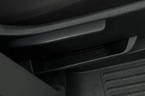 MA24FVL Volkswagen Transporter 2.0TDI 150ps T28 Highline BMT SWB * Alloy Wheels - Heated Screen * Thumbnail #34