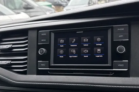 MA24FVL Volkswagen Transporter 2.0TDI 150ps T28 Highline BMT SWB * Alloy Wheels - Heated Screen * Thumbnail #37