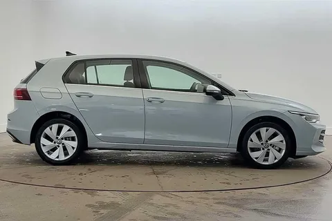 KM75BUE Volkswagen Golf 1.5 TSI 204 Style eHybrid 5dr DSG Thumbnail #4