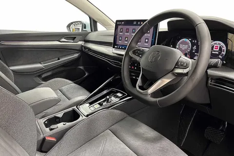 KM75BUE Volkswagen Golf 1.5 TSI 204 Style eHybrid 5dr DSG Thumbnail #7