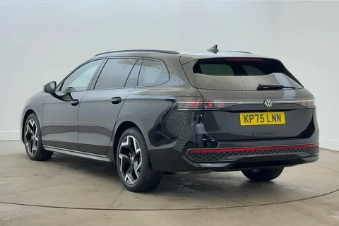 KP75LNN Volkswagen Passat 1.5 eTSI R-Line 5dr DSG Thumbnail #3