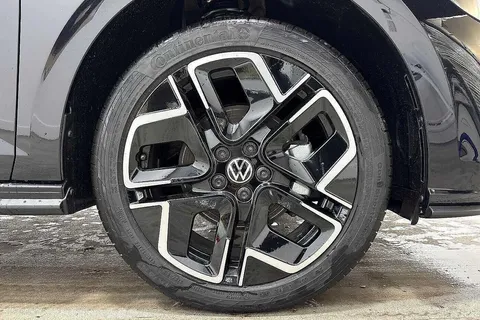 KS25NBY Volkswagen Polo 1.0 TSI 115 R-Line 5dr DSG ⭐17' York alloy wheels, Heated front seats⭐ Thumbnail #5