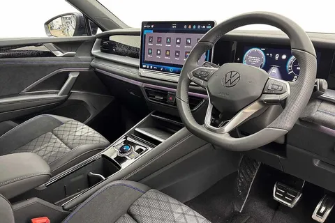 KP75LMU Volkswagen Tayron 2.0 TSI R-Line 4Motion 5dr DSG7 [7 Seat] ⭐Infotainment plus package⭐ Thumbnail #7