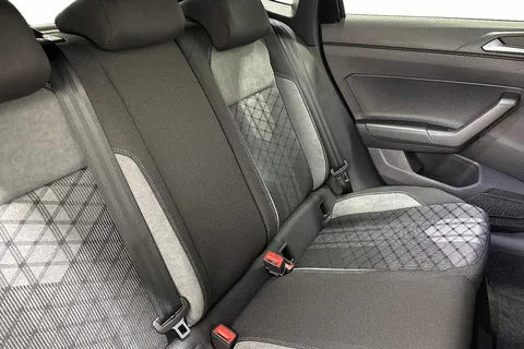 KS25NBY Volkswagen Polo 1.0 TSI 115 R-Line 5dr DSG ⭐17' York alloy wheels, Heated front seats⭐ Thumbnail #9