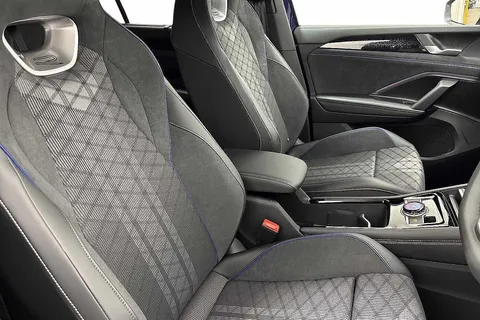 KP75LMU Volkswagen Tayron 2.0 TSI R-Line 4Motion 5dr DSG7 [7 Seat] ⭐Infotainment plus package⭐ Thumbnail #11