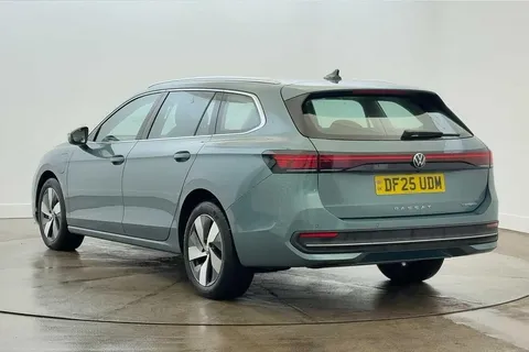 DF25UDM Volkswagen Passat 1.5 TSI eHybrid Life 5dr DSG **TOWBAR** Thumbnail #3