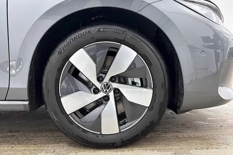 DF25FTJ Volkswagen Passat 1.5 TSI eHybrid Life 5dr DSG, **PAN ROOF, DRIVER ASSISTANCE PACK** Thumbnail #5