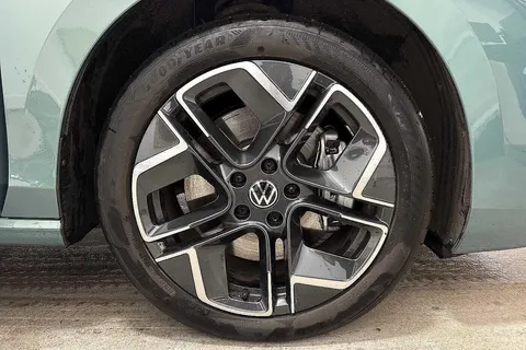 DF25YLK Volkswagen Passat 1.5 TSI eHybrid Life 5dr DSG, **TOW BAR, PAN ROOF, 18 INCH YORK ALLOYS** Thumbnail #5