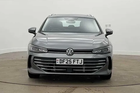 DF25FTJ Volkswagen Passat 1.5 TSI eHybrid Life 5dr DSG, **PAN ROOF, DRIVER ASSISTANCE PACK** Thumbnail #7