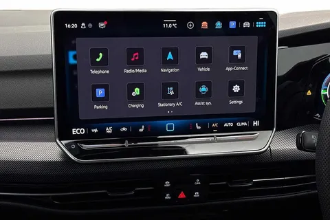 KM75BPV Volkswagen Golf 1.5 TSI 272 GTE eHybrid 5dr DSG **VAT QUALIFYING** Thumbnail #12