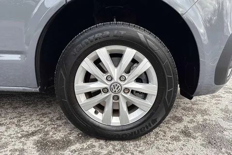 PK74OAL Volkswagen Transporter T28 Panel van Highline SWB 110 PS 2.0 TDI 5sp Manual Thumbnail #7