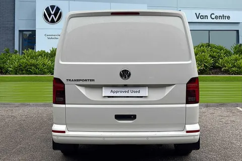 PK74OBM Volkswagen Transporter T30 Panel van Highline SWB 204 PS 2.0 TDI 7sp DSG Thumbnail #9