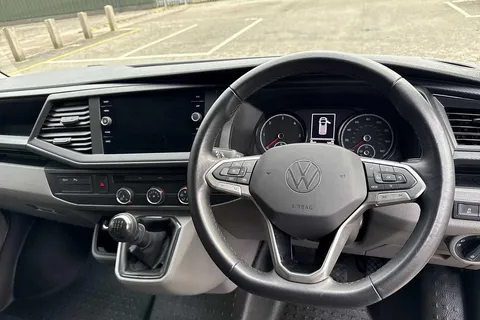 PK74OAD Volkswagen Transporter T28 Panel van Highline SWB 110 PS 2.0 TDI 5sp Manual Thumbnail #14