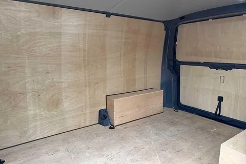 PK74OAL Volkswagen Transporter T28 Panel van Highline SWB 110 PS 2.0 TDI 5sp Manual Thumbnail #15