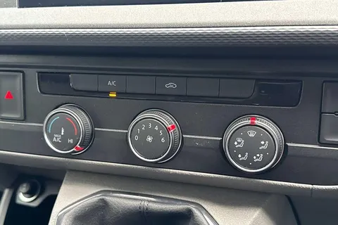 PK74OAL Volkswagen Transporter T28 Panel van Highline SWB 110 PS 2.0 TDI 5sp Manual Thumbnail #20