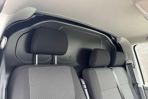 PK74OBM Volkswagen Transporter T30 Panel van Highline SWB 204 PS 2.0 TDI 7sp DSG Thumbnail #22