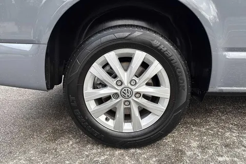 PK74OAC Volkswagen Transporter T28 Panel van Highline SWB 110 PS 2.0 TDI 5sp Manual Thumbnail #23