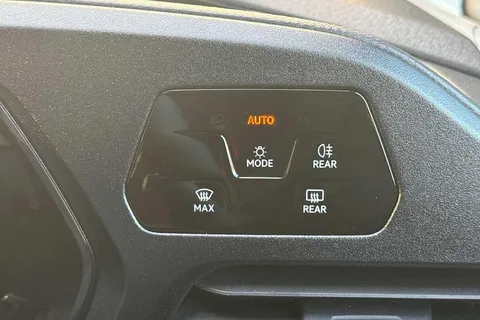 PJ75ZRR Volkswagen Caddy C20 Caddy Cargo Commerce SWB 102 PS 2.0 TDI 6sp Manual Thumbnail #30