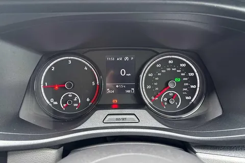 PK74OBM Volkswagen Transporter T30 Panel van Highline SWB 204 PS 2.0 TDI 7sp DSG Thumbnail #29