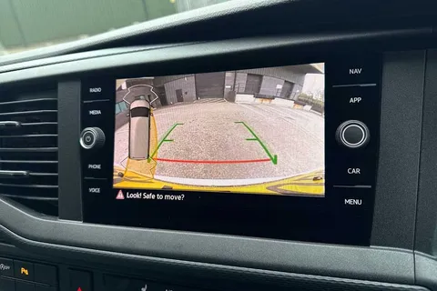 PK74OBM Volkswagen Transporter T30 Panel van Highline SWB 204 PS 2.0 TDI 7sp DSG Thumbnail #32